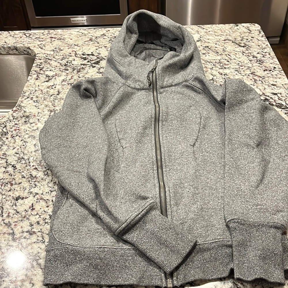 COPY - lululemon Scuba hoodie size 6